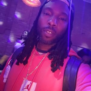 Meet your Posher, Clint